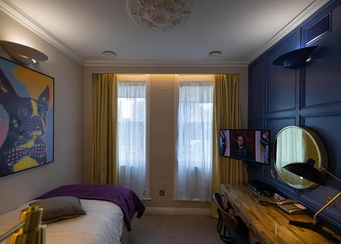 Roxford Hotel
