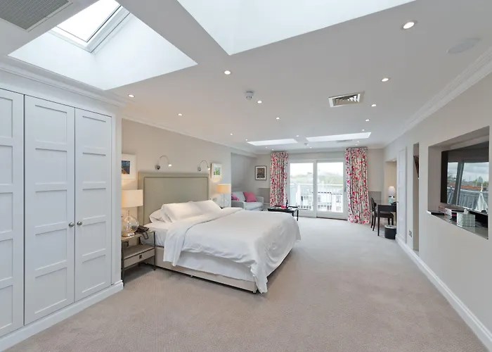 Отель Roxford 3*