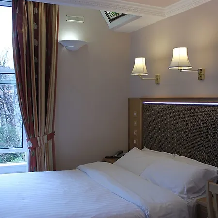 Roxford 3* Dublín